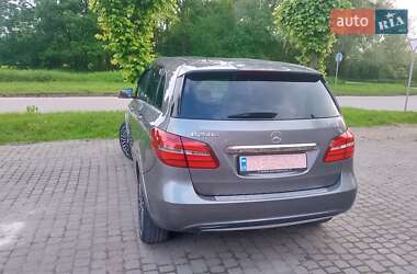 Хэтчбек Mercedes-Benz B-Class 2015 в 