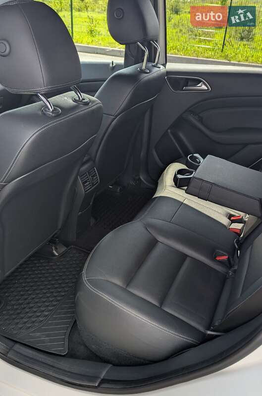 Хетчбек Mercedes-Benz B-Class 2015 в Рівному