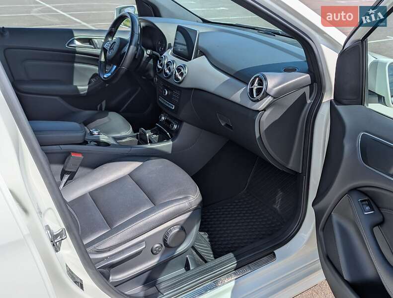Хетчбек Mercedes-Benz B-Class 2015 в Рівному