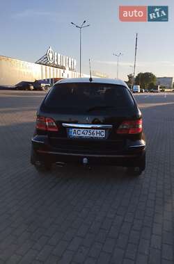 Хэтчбек Mercedes-Benz B-Class 2005 в 
