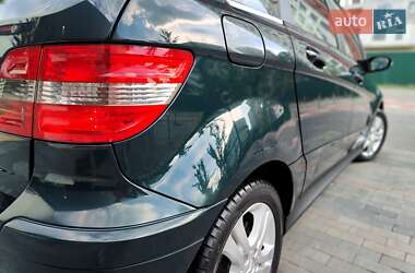 Хэтчбек Mercedes-Benz B-Class 2006 в 