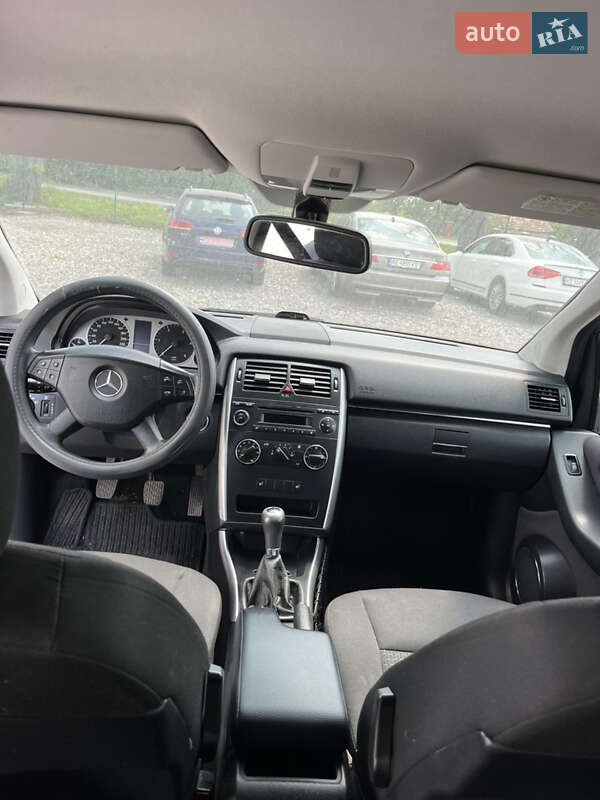 Хетчбек Mercedes-Benz B-Class 2010 в Кривому Розі