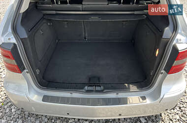 Хетчбек Mercedes-Benz B-Class 2010 в 