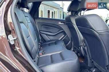 Хетчбек Mercedes-Benz B-Class 2017 в 