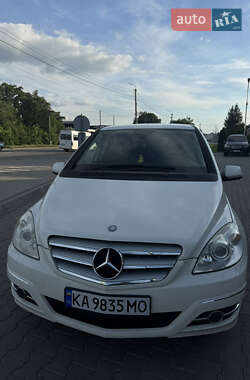 Хетчбек Mercedes-Benz B-Class 2010 в 