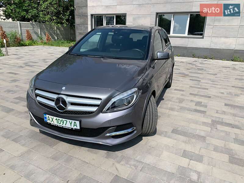 Mercedes-Benz B-Class 2016