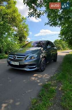 Хэтчбек Mercedes-Benz B-Class 2015 в 