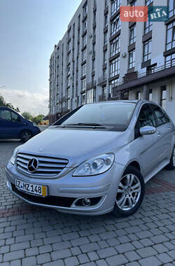 Хэтчбек Mercedes-Benz B-Class 2006 в 