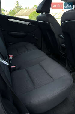 Хэтчбек Mercedes-Benz B-Class 2006 в 