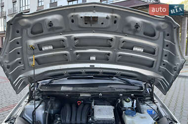 Хэтчбек Mercedes-Benz B-Class 2006 в 