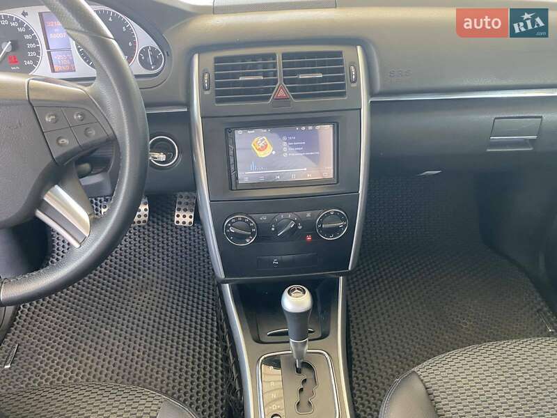 Хэтчбек Mercedes-Benz B-Class 2010 в Николаеве