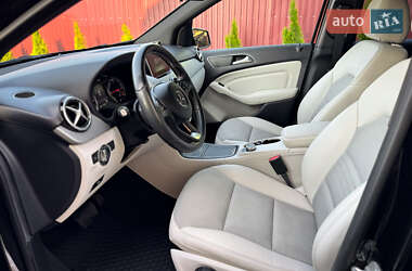 Хэтчбек Mercedes-Benz B-Class 2015 в 