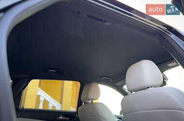 Хэтчбек Mercedes-Benz B-Class 2015 в 