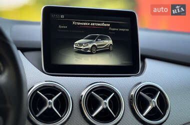 Хэтчбек Mercedes-Benz B-Class 2015 в 