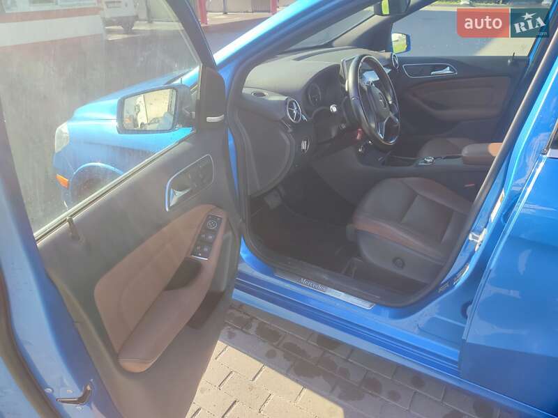 Хэтчбек Mercedes-Benz B-Class 2014 в Львове
