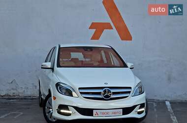 Хэтчбек Mercedes-Benz B-Class 2015 в 