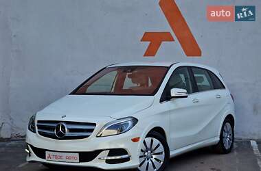 Хэтчбек Mercedes-Benz B-Class 2015 в 