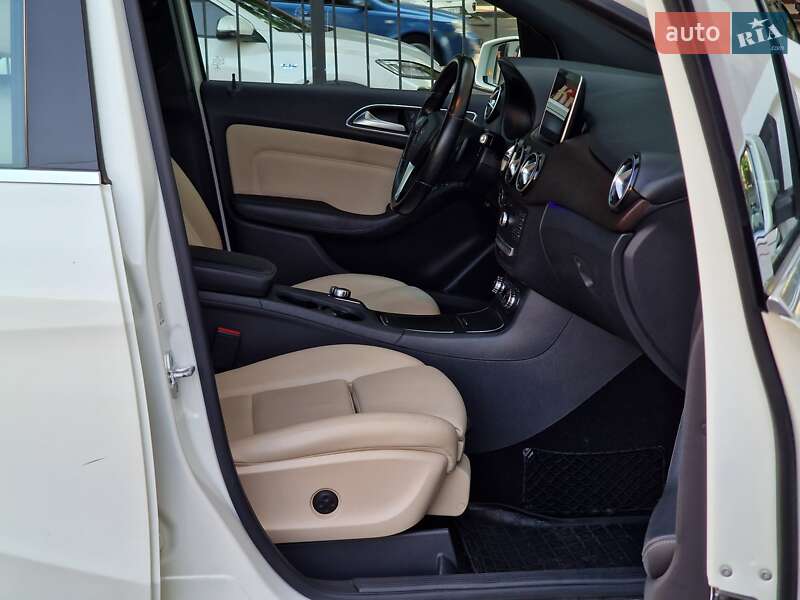 Хэтчбек Mercedes-Benz B-Class 2015 в Одессе фото 41 Хэтчбек Mercedes-Benz B-Class 2015 в Одессе