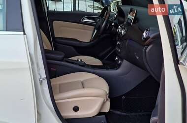 Хэтчбек Mercedes-Benz B-Class 2015 в 