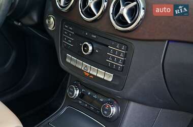 Хэтчбек Mercedes-Benz B-Class 2015 в 