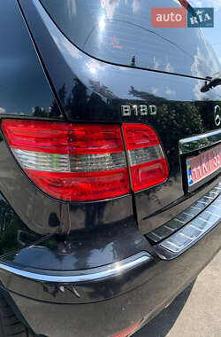 Хэтчбек Mercedes-Benz B-Class 2010 в 