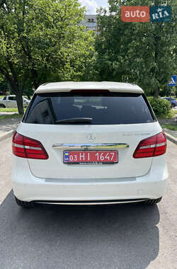 Хэтчбек Mercedes-Benz B-Class 2015 в 