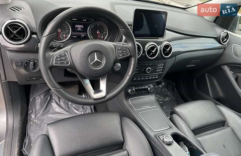 Хэтчбек Mercedes-Benz B-Class 2017 в Киеве