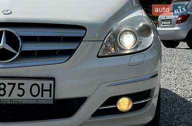 Хэтчбек Mercedes-Benz B-Class 2011 в 