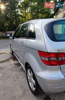Хэтчбек Mercedes-Benz B-Class 2006 в 