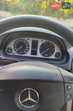Хэтчбек Mercedes-Benz B-Class 2006 в 