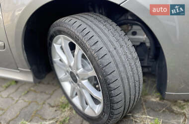 Хэтчбек Mercedes-Benz B-Class 2007 в 