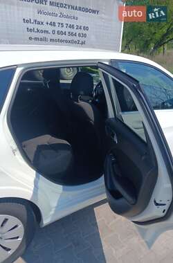 Хэтчбек Mercedes-Benz B-Class 2015 в 