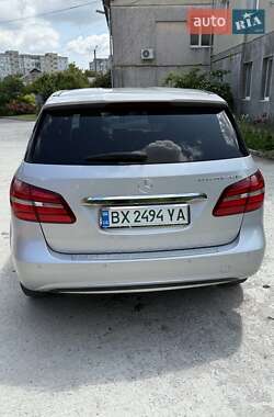 Хэтчбек Mercedes-Benz B-Class 2015 в 