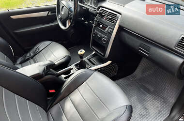 Хэтчбек Mercedes-Benz B-Class 2006 в 