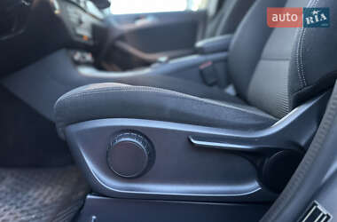 Хэтчбек Mercedes-Benz B-Class 2017 в 