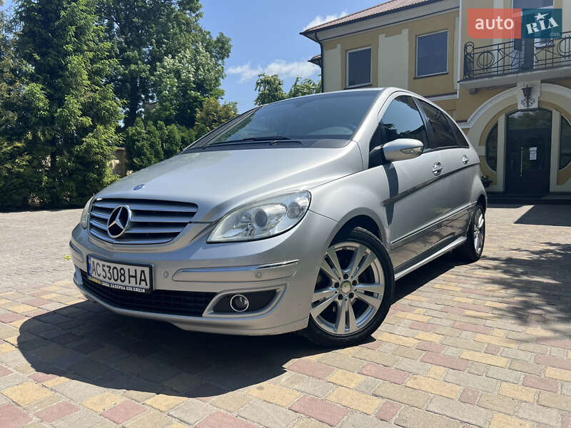Хэтчбек Mercedes-Benz B-Class 2008 в 