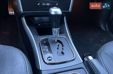 Хэтчбек Mercedes-Benz B-Class 2010 в 