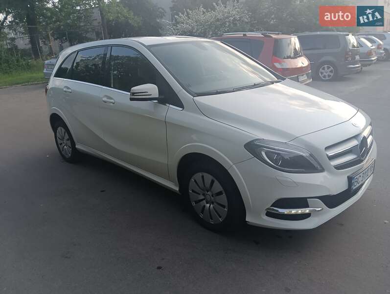 Mercedes-Benz B-Class 2016