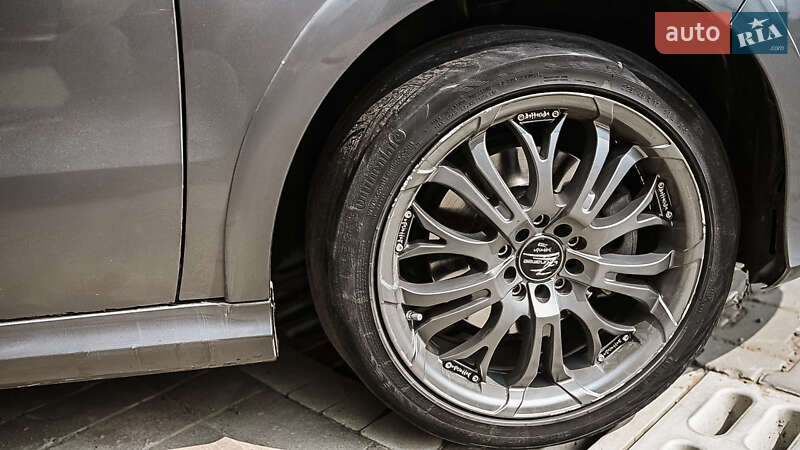 Хетчбек Mercedes-Benz B-Class 2016 в Чернівцях