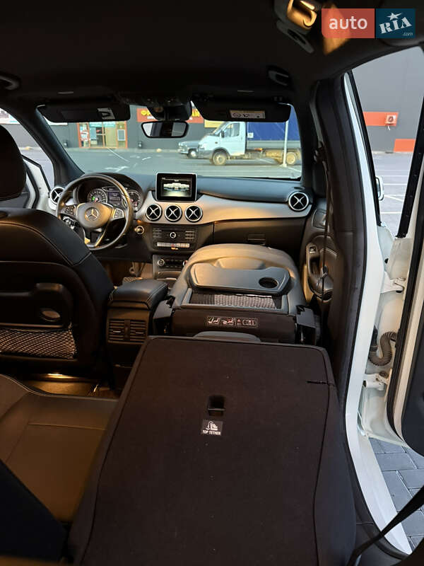 Хэтчбек Mercedes-Benz B-Class 2014 в Ужгороде фото 9 Хэтчбек Mercedes-Benz B-Class 2014 в Ужгороде