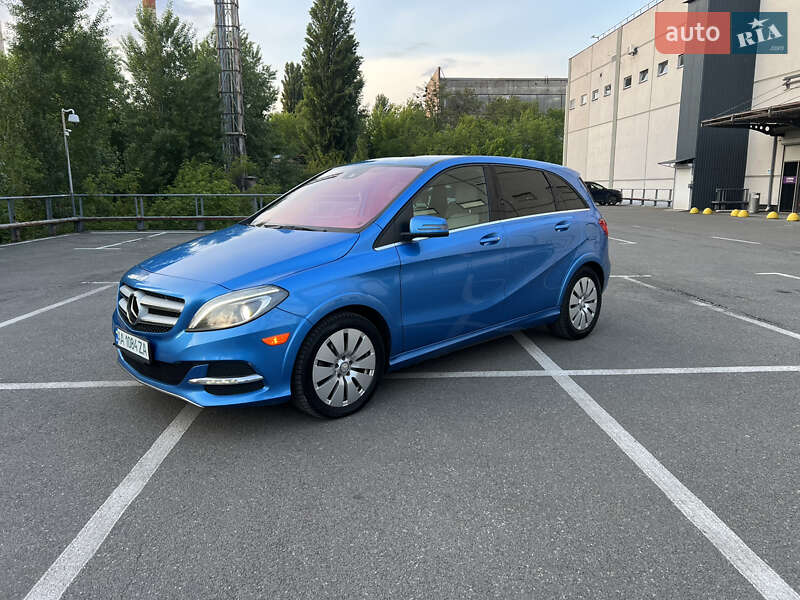 Хэтчбек Mercedes-Benz B-Class 2014 в Киеве