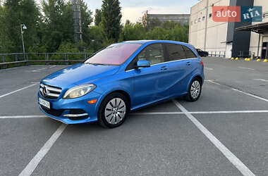 Хэтчбек Mercedes-Benz B-Class 2014 в 