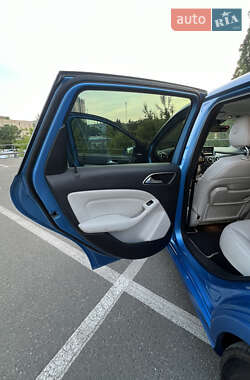 Хэтчбек Mercedes-Benz B-Class 2014 в 