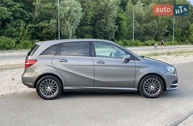 Хэтчбек Mercedes-Benz B-Class 2017 в 