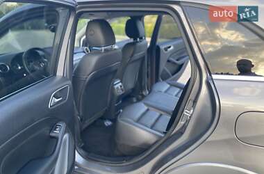Хэтчбек Mercedes-Benz B-Class 2017 в 