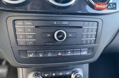 Хэтчбек Mercedes-Benz B-Class 2017 в 