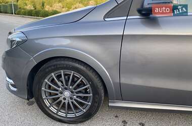 Хэтчбек Mercedes-Benz B-Class 2017 в 