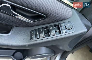 Хэтчбек Mercedes-Benz B-Class 2010 в 