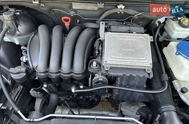Хэтчбек Mercedes-Benz B-Class 2010 в 