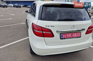 Хэтчбек Mercedes-Benz B-Class 2017 в 
